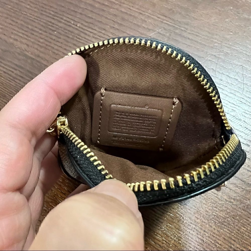 Coach X Basquiat Circular Coin Pouch In Signature Canvas Lim… - Picture 6 of 11